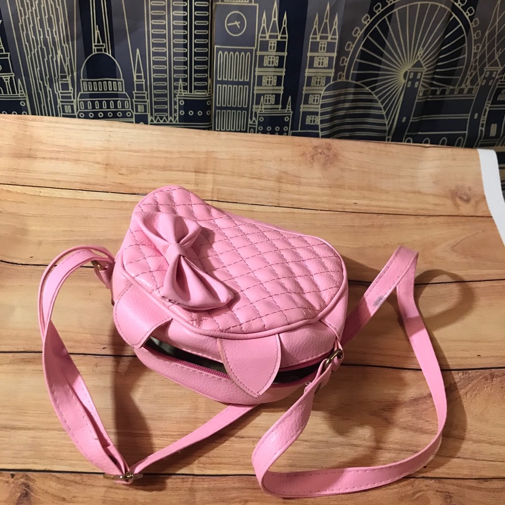 Pink crossbody cat bag